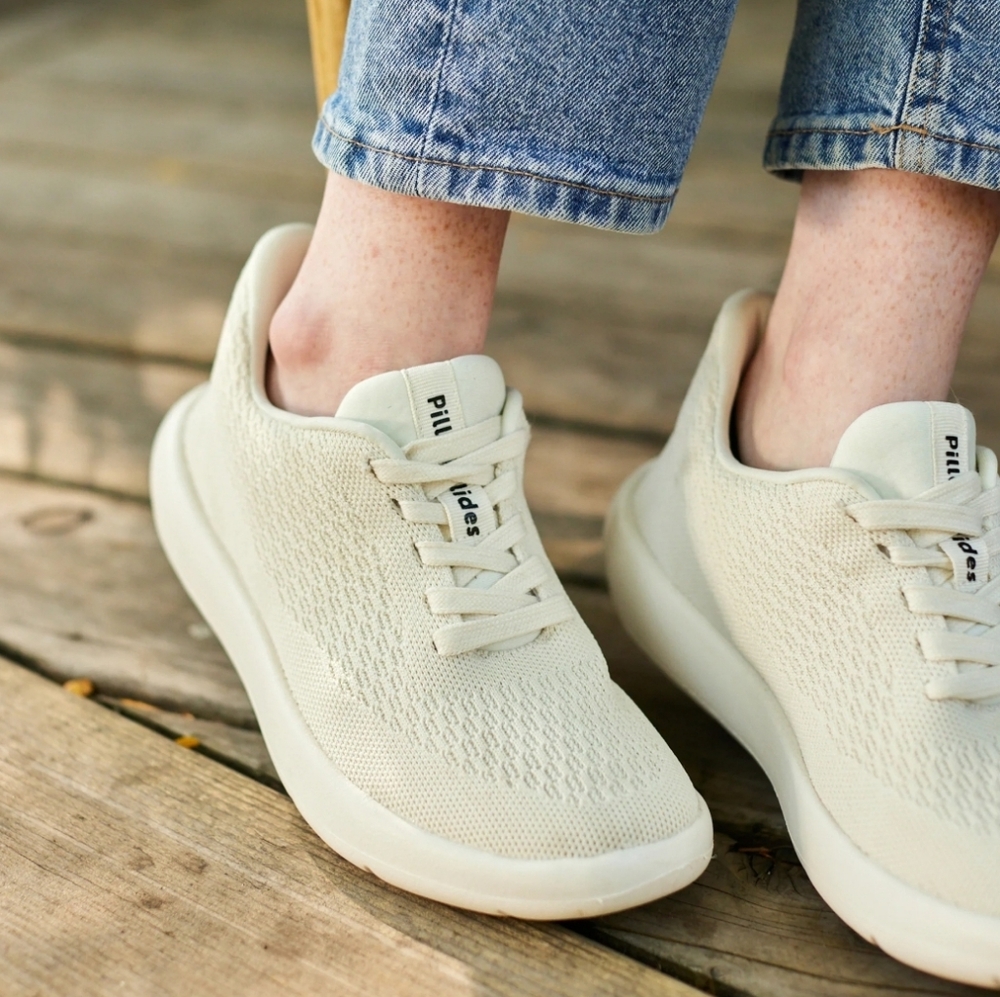 NWT Off White/cream DreamSteps By Pillow Slides Size 10